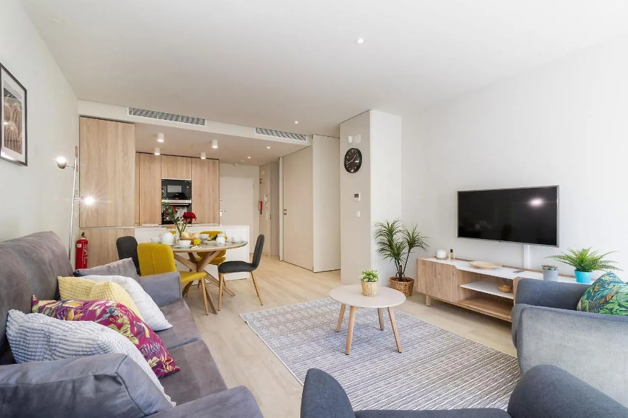 Modern & Stylish Apartment In Av. Da Liberdade By Lovelystay Lisboa