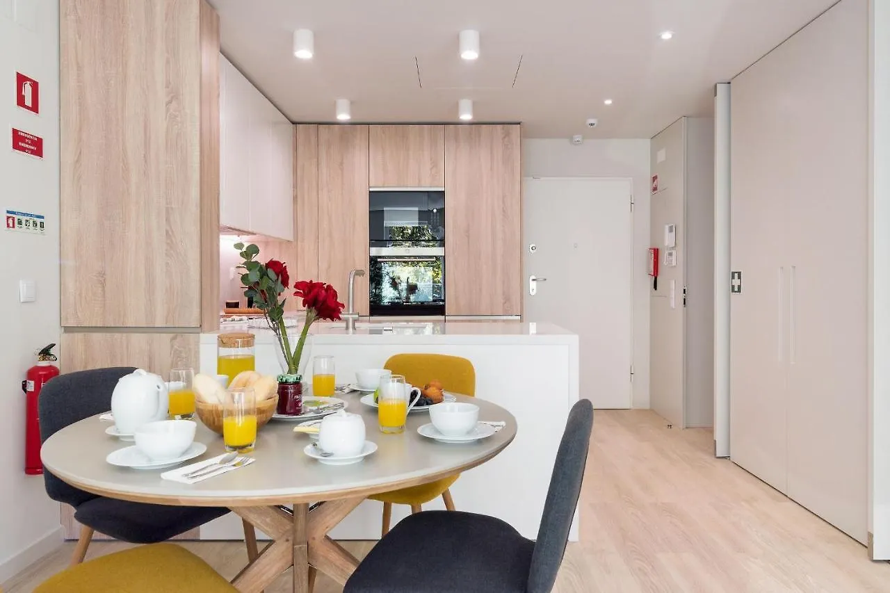 Modern & Stylish Apartment In Av. Da Liberdade By Lovelystay Lisboa