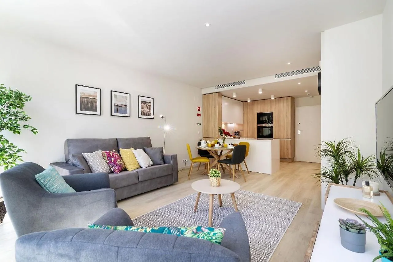 Modern & Stylish Apartment In Av. Da Liberdade By Lovelystay Lisboa