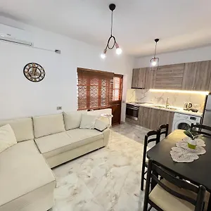 Vlora Guest House Appartamento Vlorë